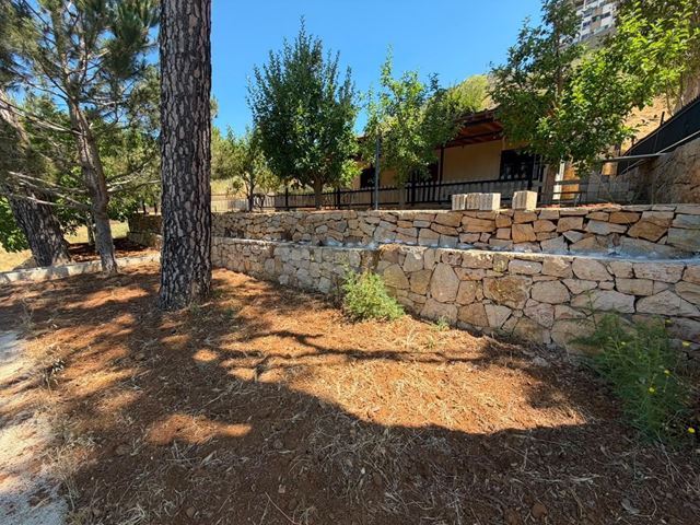 Land with a mountain view for sale in Faraya, Keserwan - photo 2