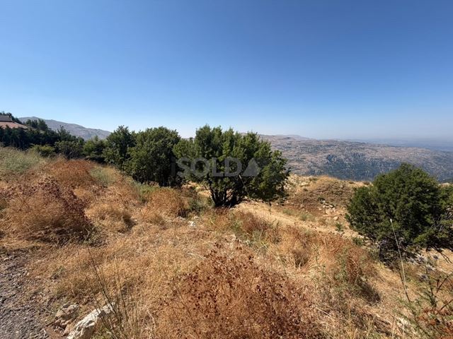Land with a mountain view for sale in Fakra, Keserwan - photo 2