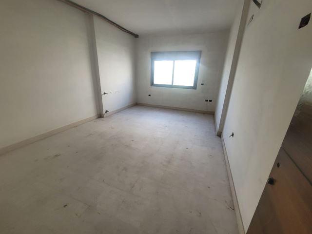 Sea-view apartment for sale in Hazmieh, Baabda - photo 3