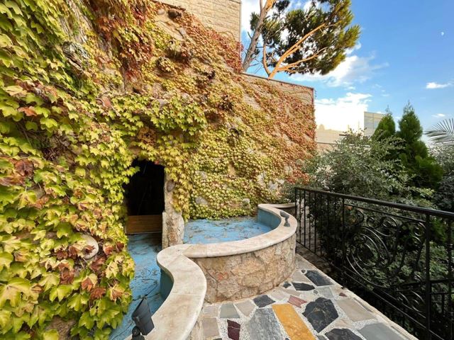 Villa with a garden for sale in Bet Mery, Metn - photo 3