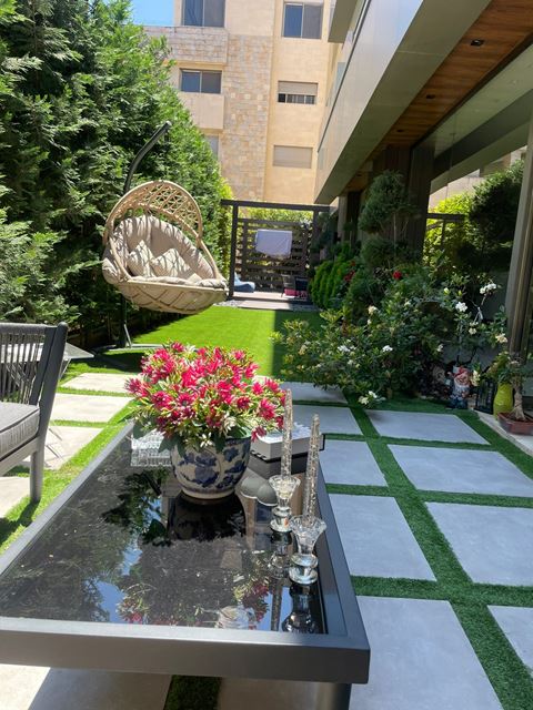 Apartment with a terrace for sale in Yarzeh, Baabda - photo 2
