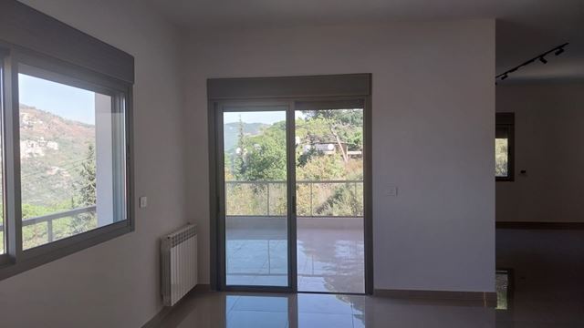 Furnished apartment for sale in Aaraya, Baabda - photo 2