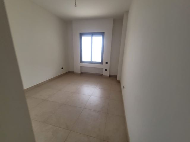 Apartment for sale in Ramlet El Bayda, Beirut - photo 2