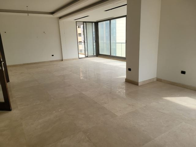 Apartment for sale in Ramlet El Bayda, Beirut