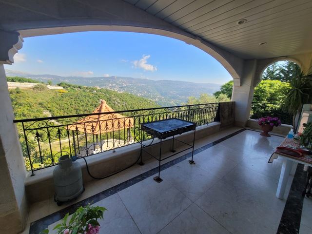 Villa with a terrace for sale in Ajaltoun, Keserwan