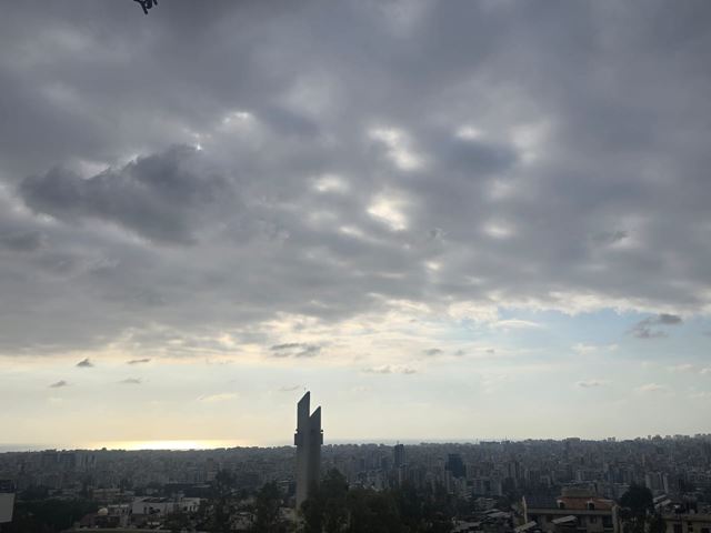 Apartment with a mountain view for rent in Hazmieh, Baabda - photo 2