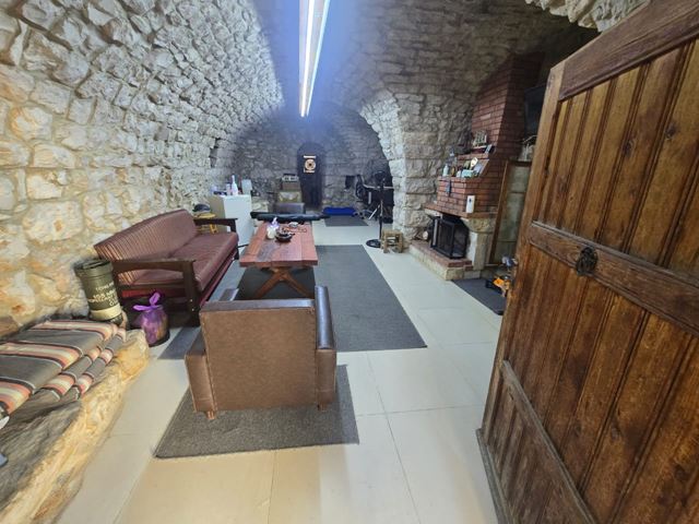 Sea-view house for sale in Keserwan - photo 3