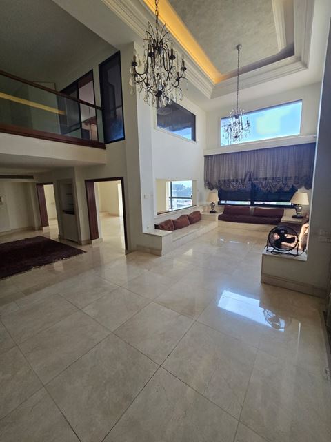 Sea-view apartment for sale in Mar Takla, Baabda