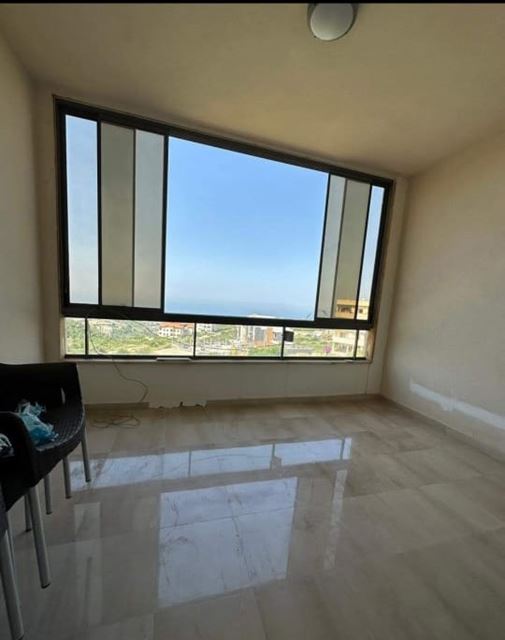 Apartment with a mountain view for sale in Dawhet el hoss, Aley