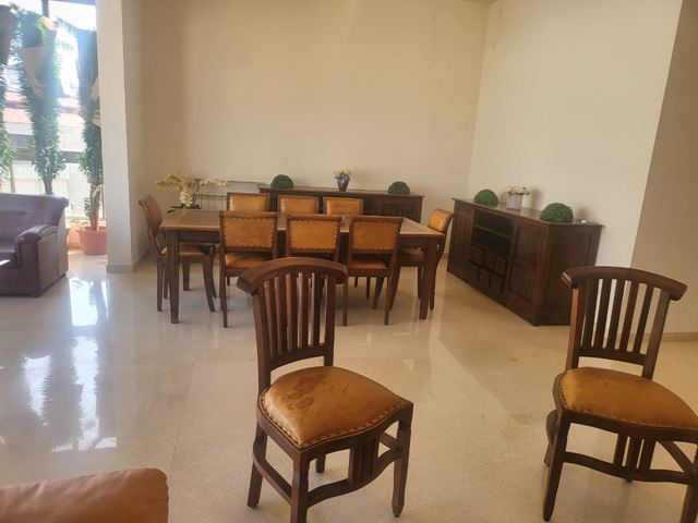Apartment with a garden for sale in Aoukar, Metn - photo 3