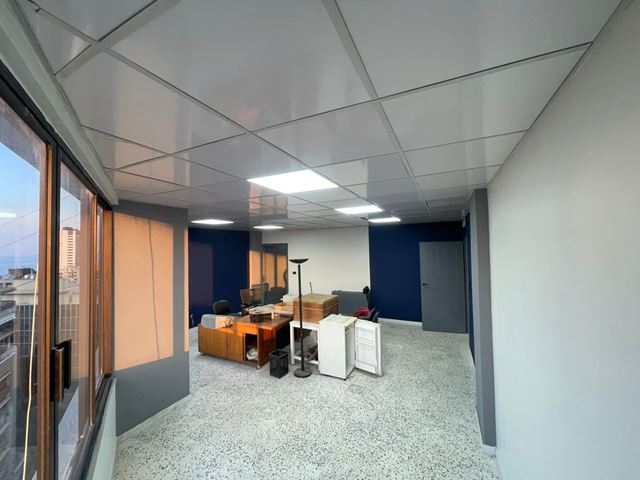 Office for rent in Clemenceau, Beirut - photo 2