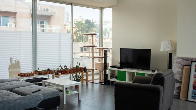 Apartment with a terrace for sale in Mar mikhael, Beirut - photo 2