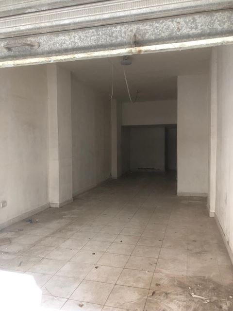 Store for sale in Bauchrieh, Metn