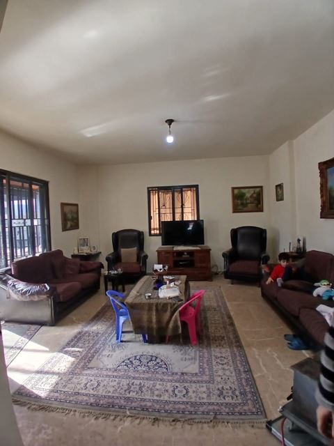 Apartment with a terrace for sale in Ain el remaneh, Baabda - photo 2