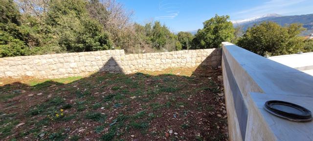 Apartment with a garden for sale in Baabdat, Metn