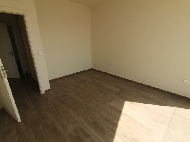Sea-view apartment for sale in Naccache, Metn - photo 3