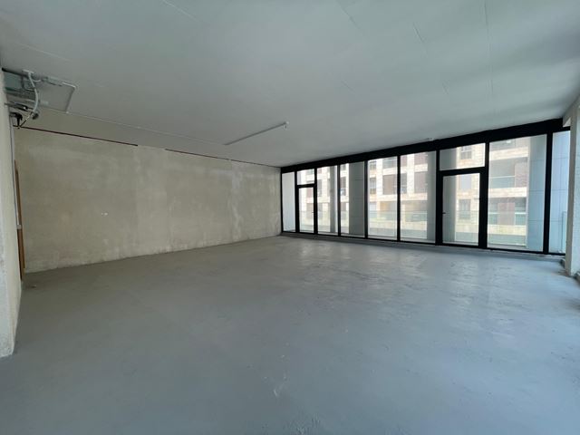 Office for sale in Dbaye, Metn