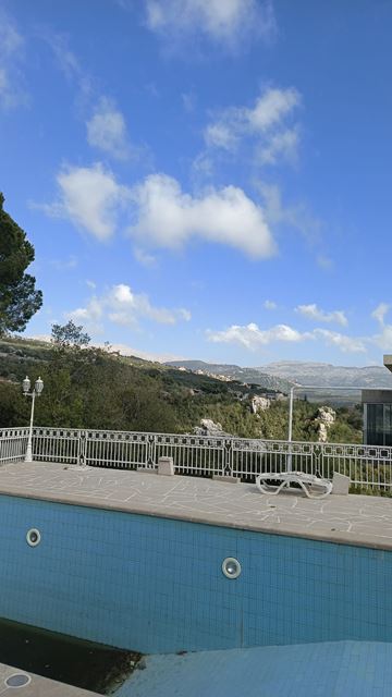 Villa with a terrace for sale in Ashkout, Keserwan - photo 2
