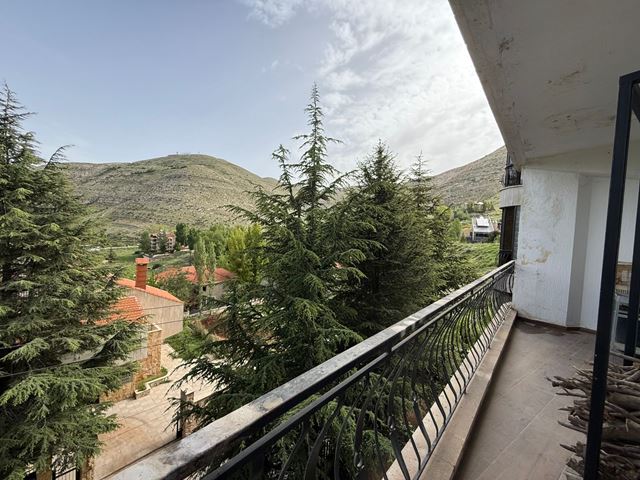 Chalet with a mountain view for sale in Faraya, Keserwan