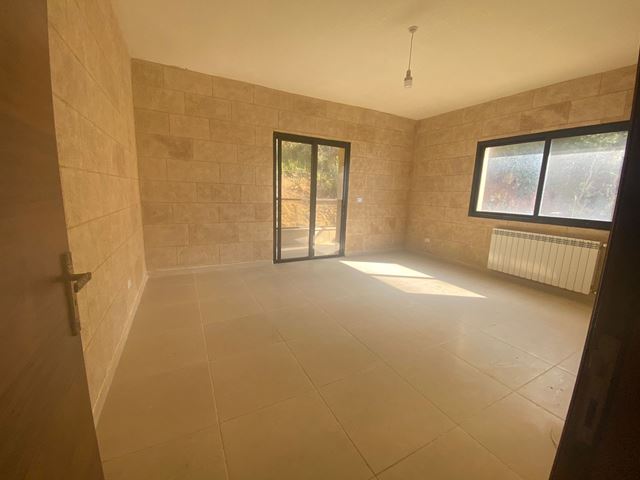Apartment with a mountain view for sale in Aley - photo 3