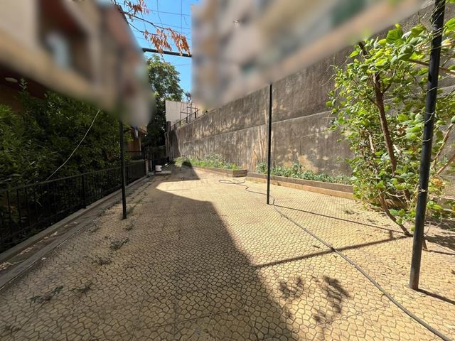 Apartment with a terrace for sale in Hazmieh, Baabda - photo 2