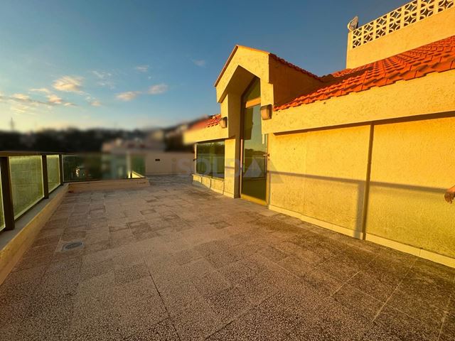 Apartment with a terrace for sale in Monteverde, Metn - photo 3