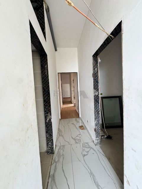 Apartment with a terrace for sale in Fanar, Metn - photo 3