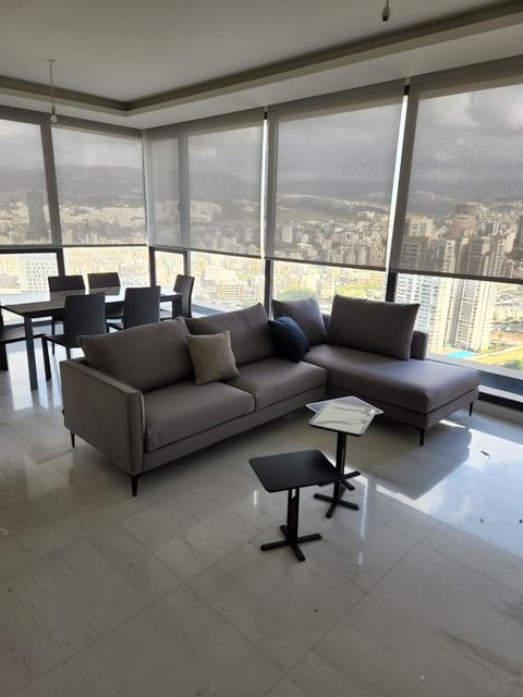 Apartment with a terrace for sale in Achrafieh, Beirut - photo 3