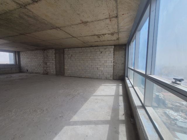 Office with a terrace for rent in Jdeide, Metn - photo 2
