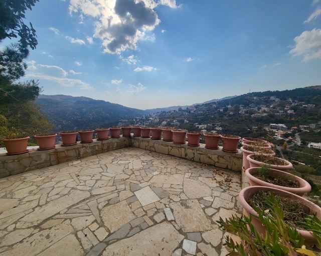 Villa with a garden for sale in Mayrouba, Keserwan