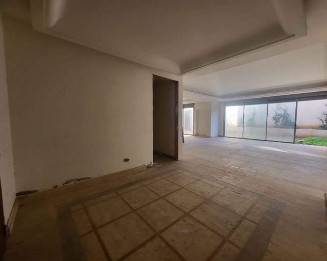 Apartment with a terrace for sale in Yarzeh, Baabda