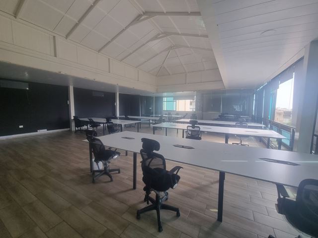 Furnished office for rent in Jbeil - photo 3
