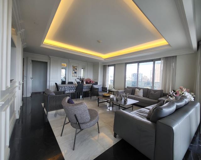 Sea-view apartment for rent in Solidere, Beirut