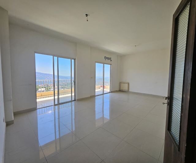Sea-view apartment for sale in Sehayli, Keserwan