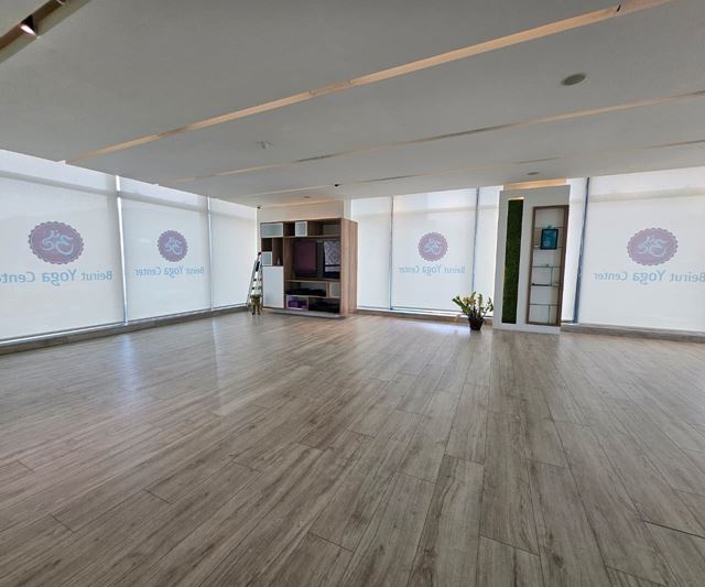 Sea-view office for sale in Ant Elias, Metn - photo 2