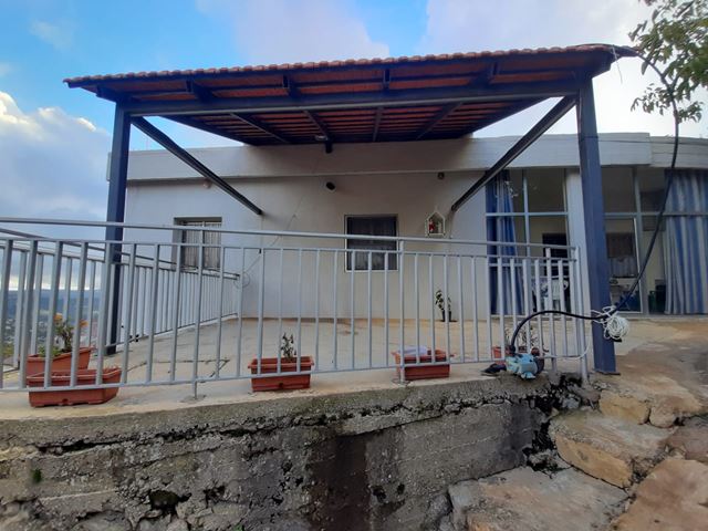 House with a garden for sale in Kfarzebian, Keserwan - photo 3