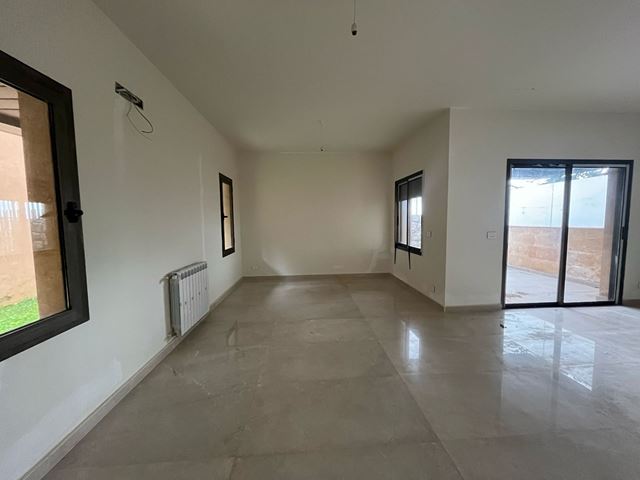 Apartment with a terrace for sale in Ballouneh, Keserwan