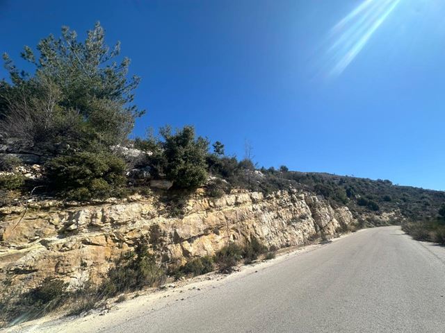 Sea-view land for sale in Batroun - photo 2