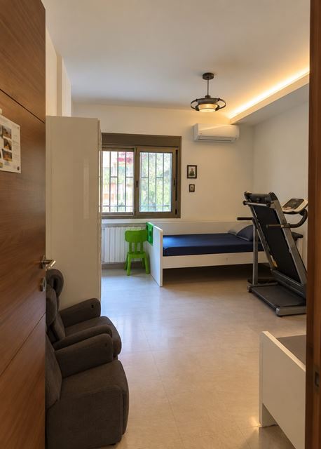 Apartment with a terrace for sale in Bet Mery, Metn - photo 2