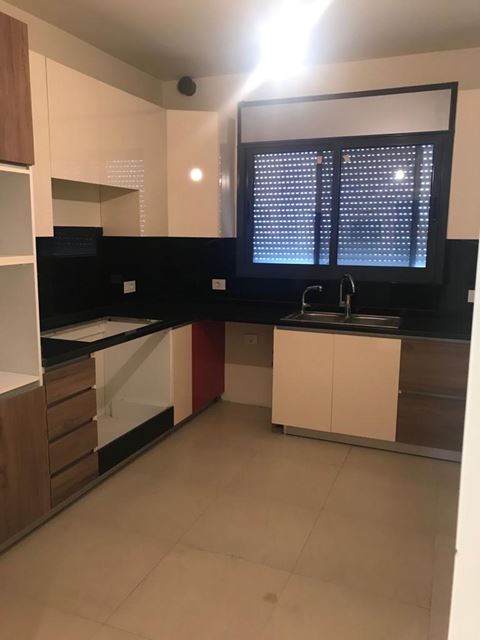 Sea-view apartment for sale in Beit El Kiko, Metn - photo 2