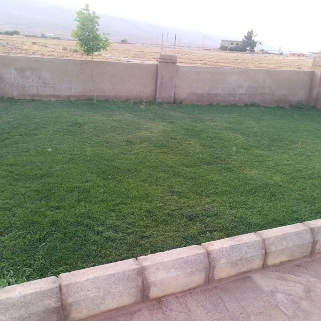 House with a garden for sale in Laboui, Baalbeck