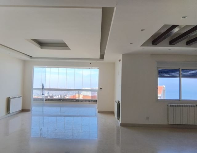 Sea-view apartment for sale in Kennebet Broumana, Metn
