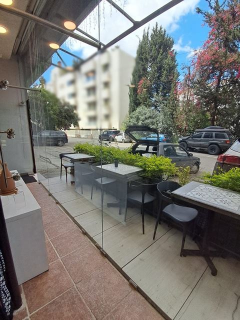 Store with a terrace for rent in Mar Takla, Baabda