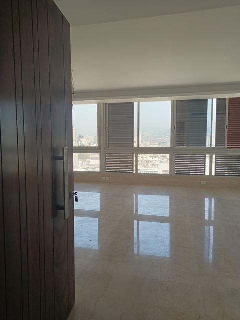 Apartment with a garden for sale in Mathaf, Beirut - photo 3