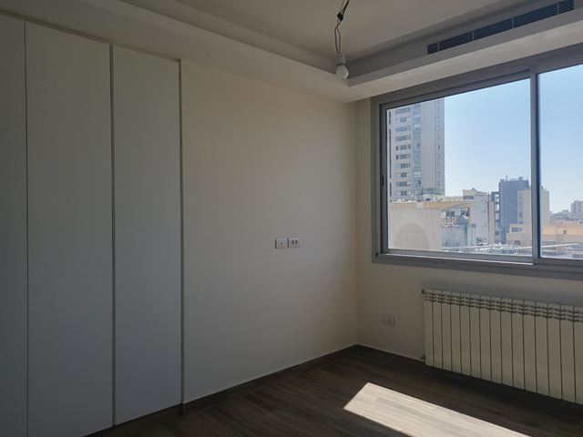 Apartment with a garden for sale in Mathaf, Beirut - photo 2