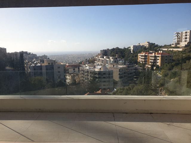 Sea-view apartment for sale in Yarzeh, Baabda - photo 3