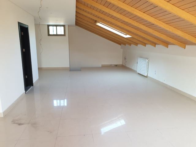 Sea-view apartment for sale in Louayze, Baabda - photo 3