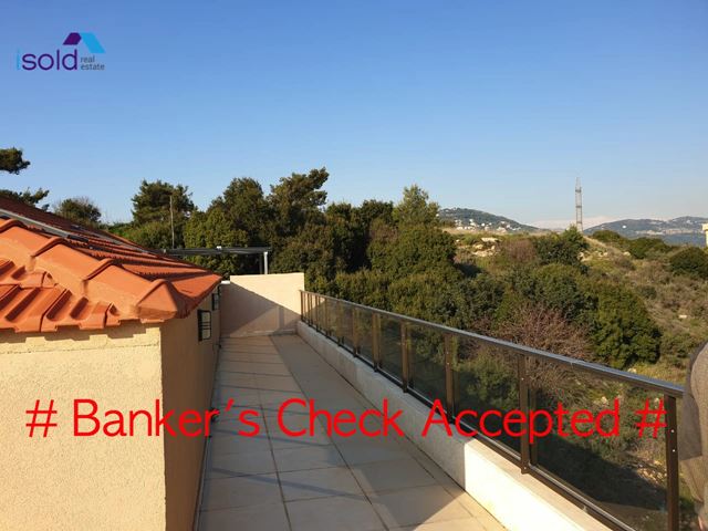 Sea-view apartment for sale in Louayze, Baabda