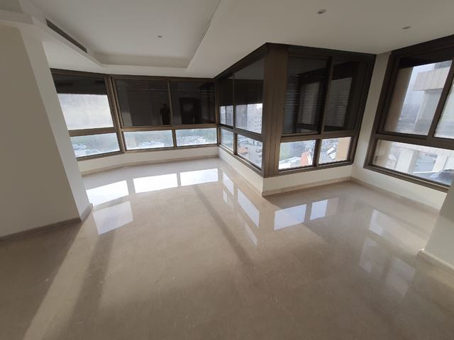 Sea-view apartment for sale in Mar Takla, Baabda - photo 2