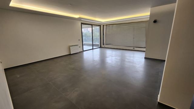 Apartment for sale in Yarzeh, Baabda - photo 2